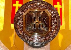 AUREUS-BYDGOSZCZ-ZŁOTNIK-PRACOWNIA-ZŁOTNICZA-JUBILERSKA-GRAWEROWANIE-SKUP-ZŁOTA (4)